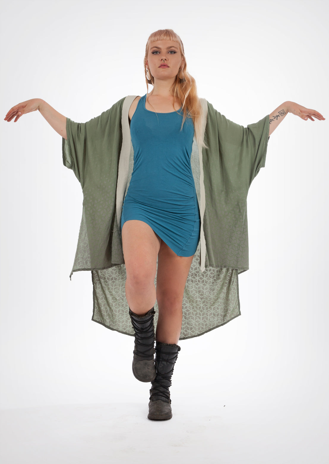 Hexagonal Kimono