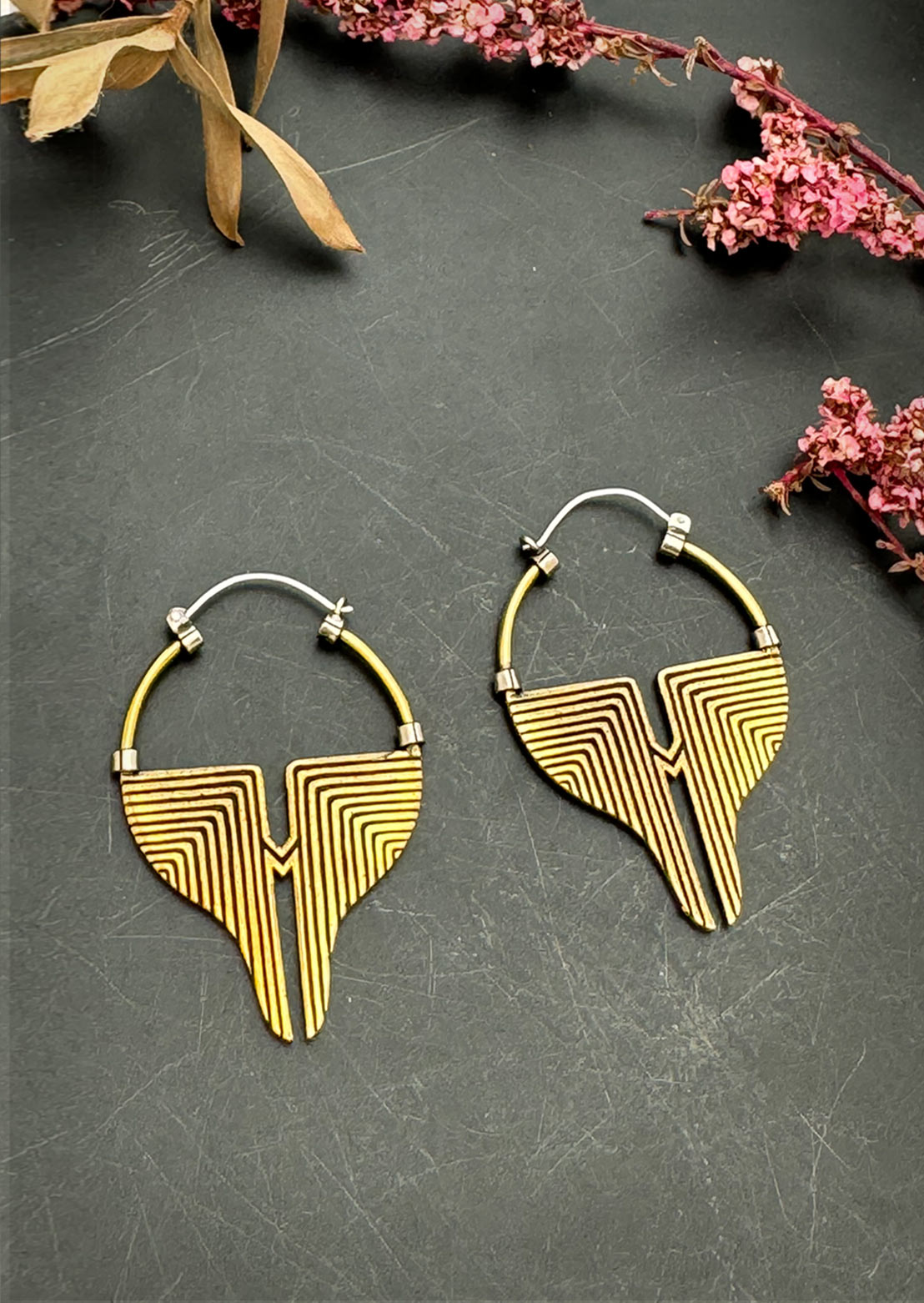 Trace earrings