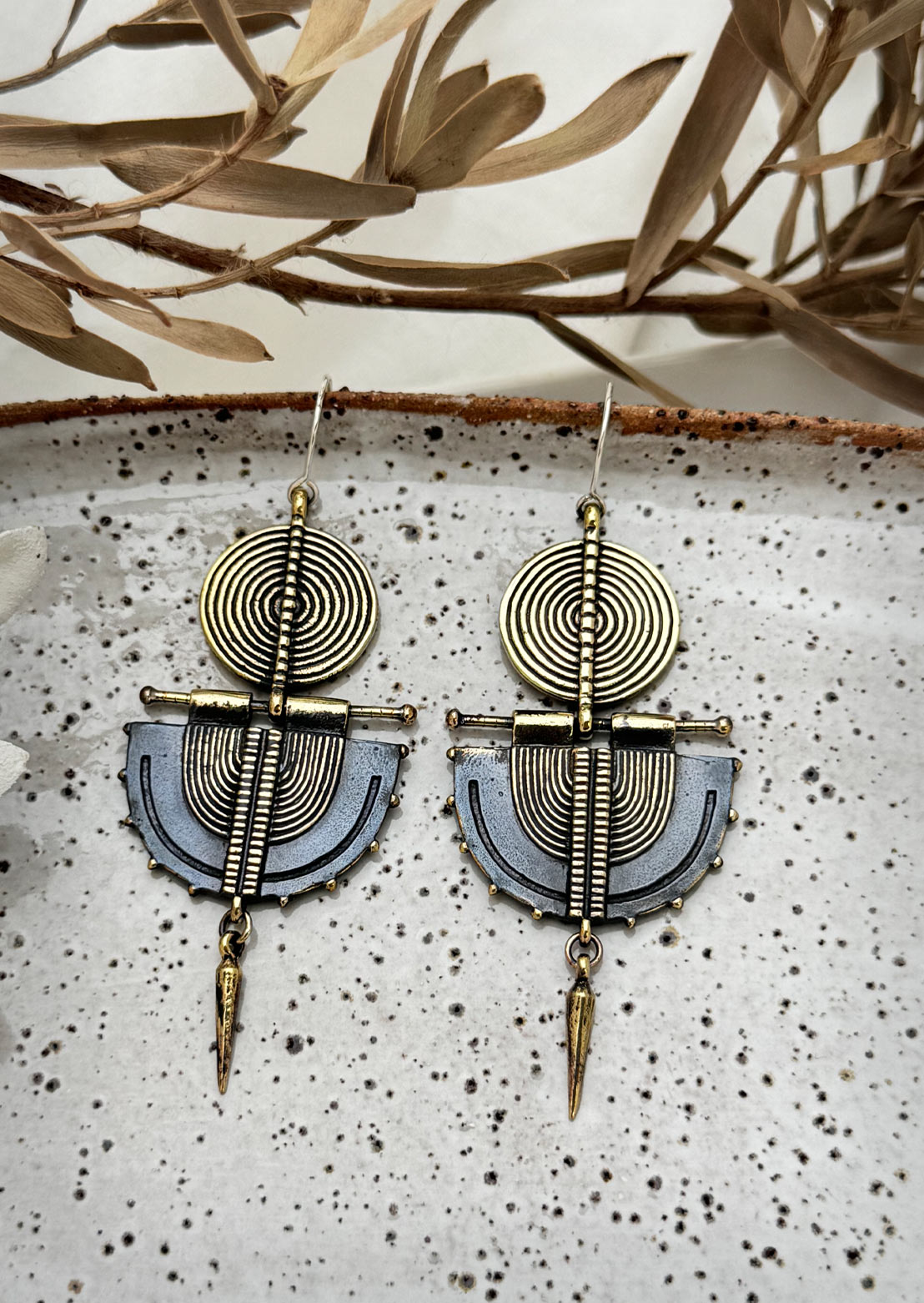 Oji circle Earrings