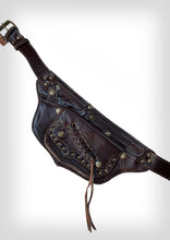 Load image into Gallery viewer, Lara leather pocket belt
