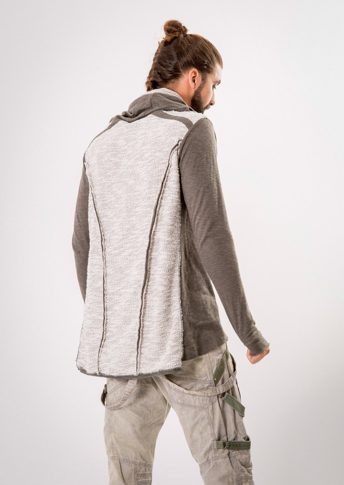 Load image into Gallery viewer, Blade Jumper -M

