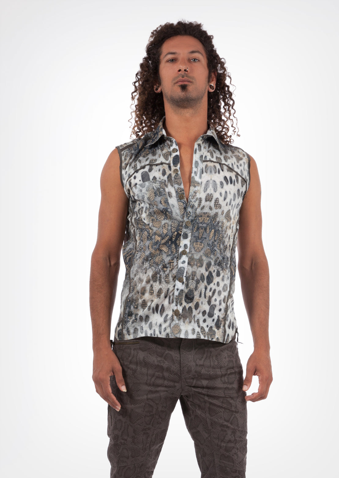 Load image into Gallery viewer, Gypsy shirt
