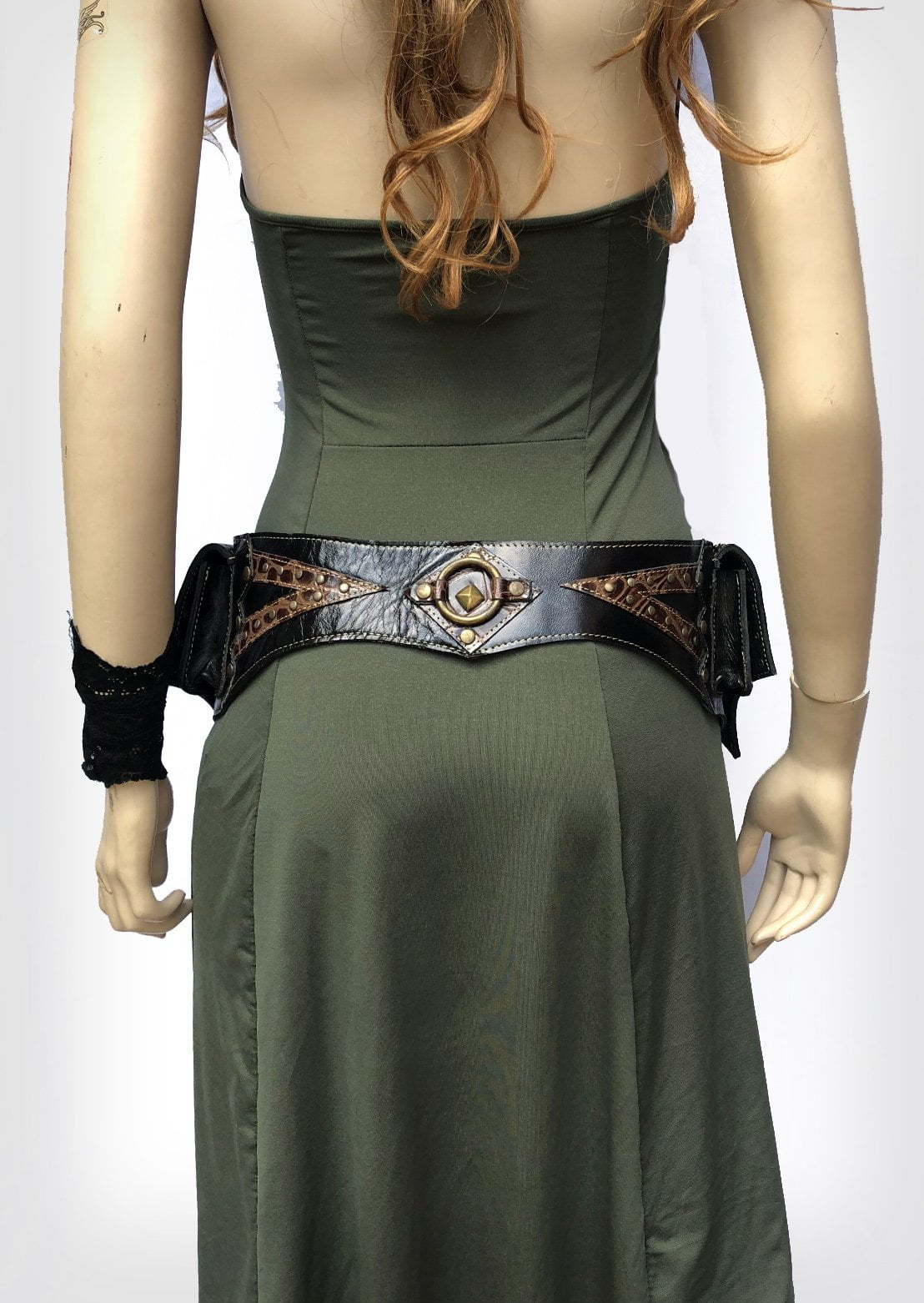 Load image into Gallery viewer, Leather skin pocket belt
